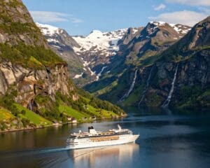 Wat maakt een cruise door de Noorse fjorden zo bijzonder?